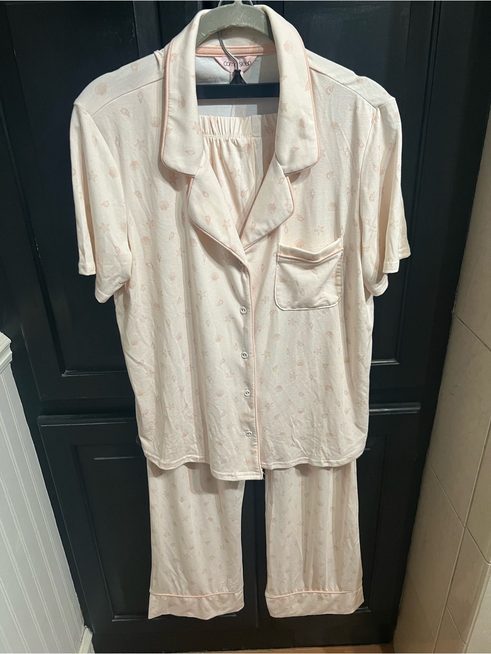 Comfort & Co. Women's Cream Pink Short Sleeve Pajama Set